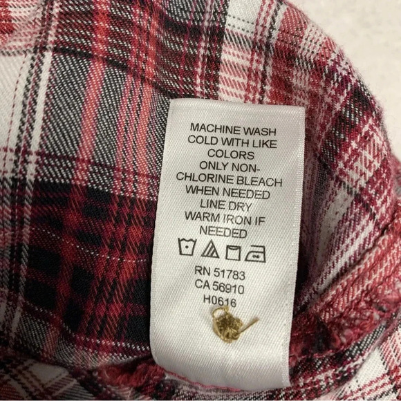 Maurice’s red plaid medium top baby doll style full button - Picture 7 of 9